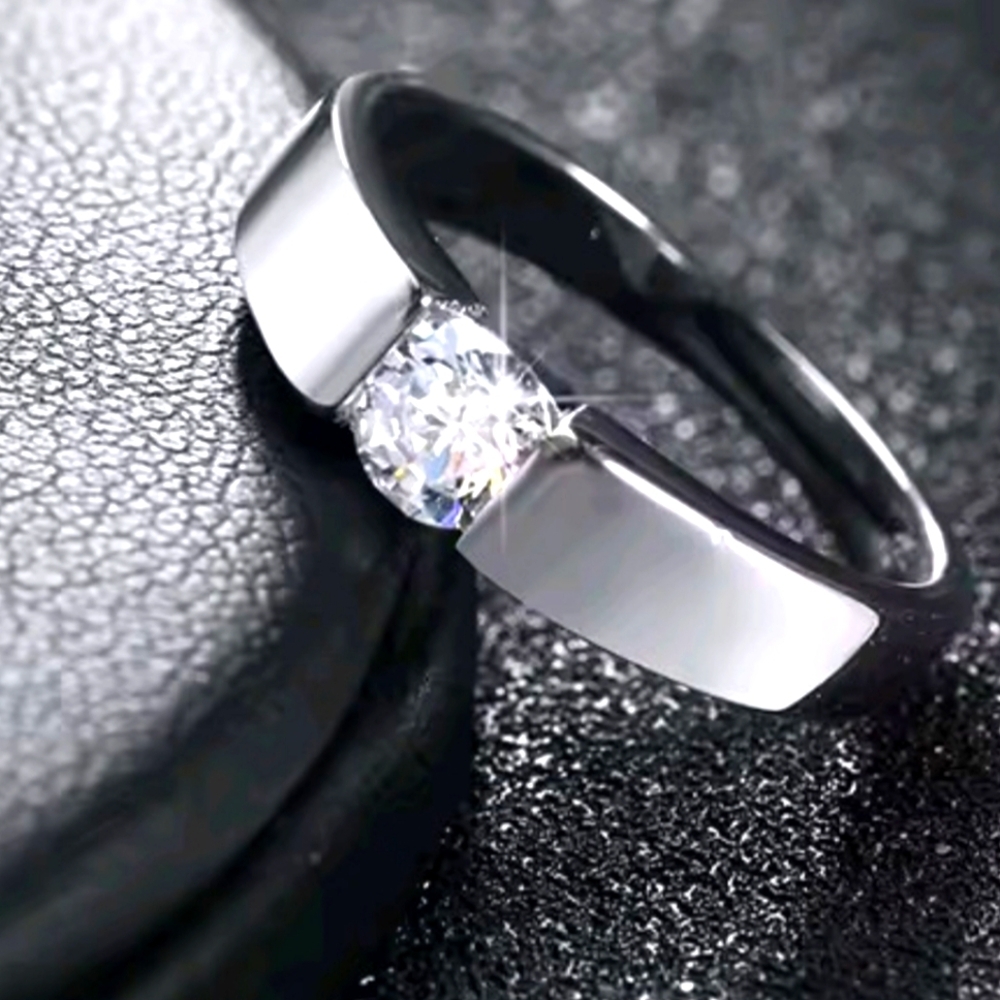 Unisex Sophisticated 925 Silver Solitaire Ring with Modern Design Sz 9